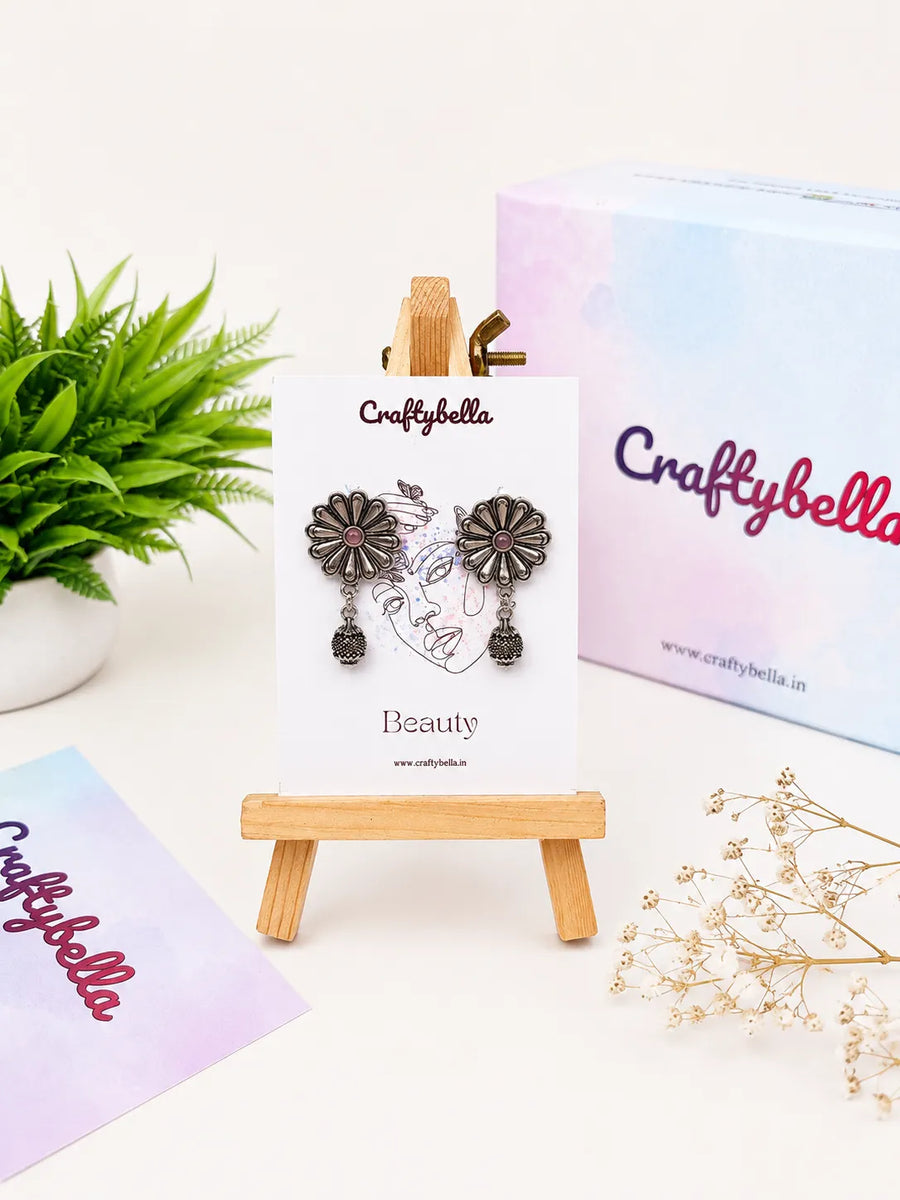 Set of 8 Heritage Earring Box with free Personalised card and Chocolate