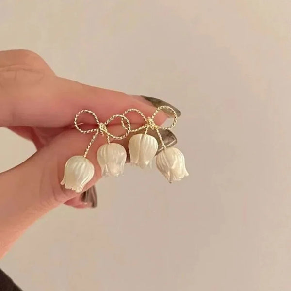 Elegent White Bow Bell Earring