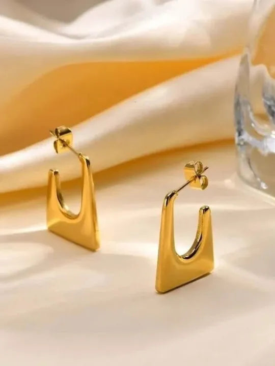 Sculpted Bold – 18K Gold-Plated Geometric Hoop Earrings | Waterproof & Anti-Tarnish