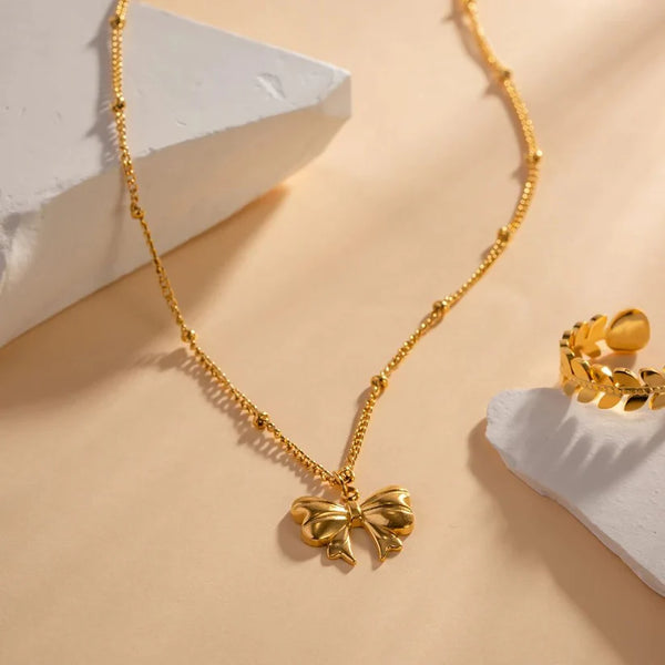 Blush Bow – Korean Gold-Plated Dainty Necklace