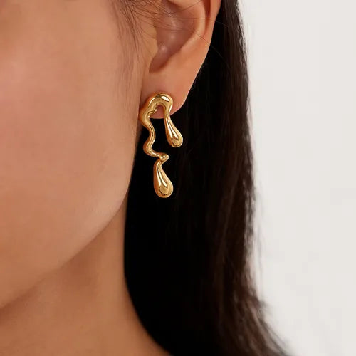 Mismatch drop earrings 18k gold plated