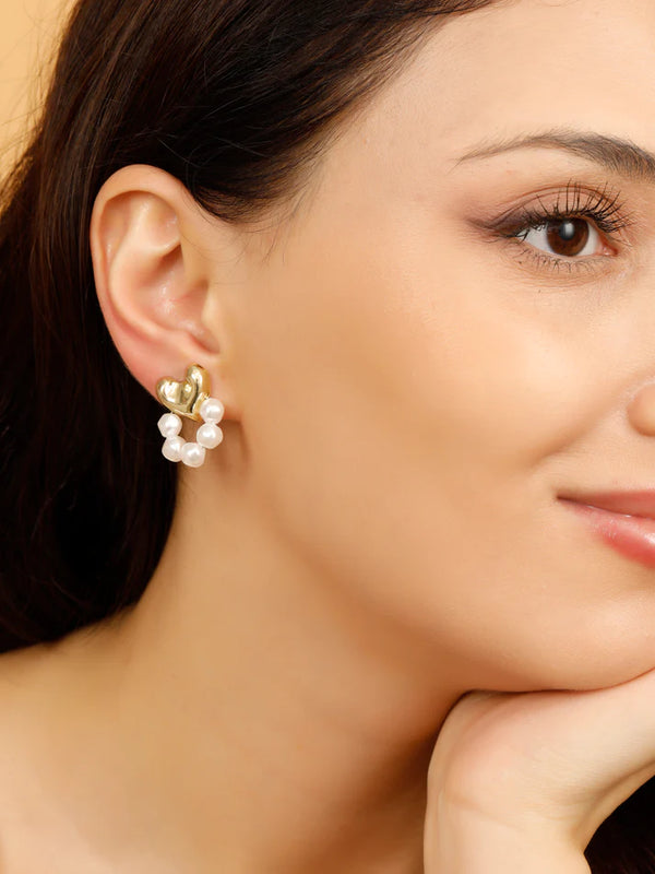 Korean Pearl & Gold Heart Stud Earring