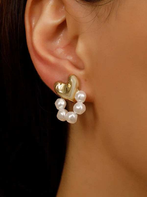 Korean Pearl & Gold Heart Stud Earring