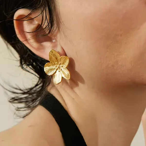 Floral Earrings 18k gold plated | anti tarnish - waterproof