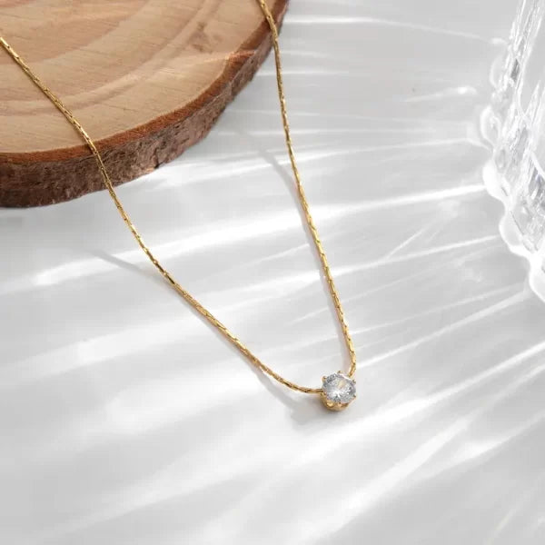 Round solitaire necklace 18k gold plated anti-tarnish