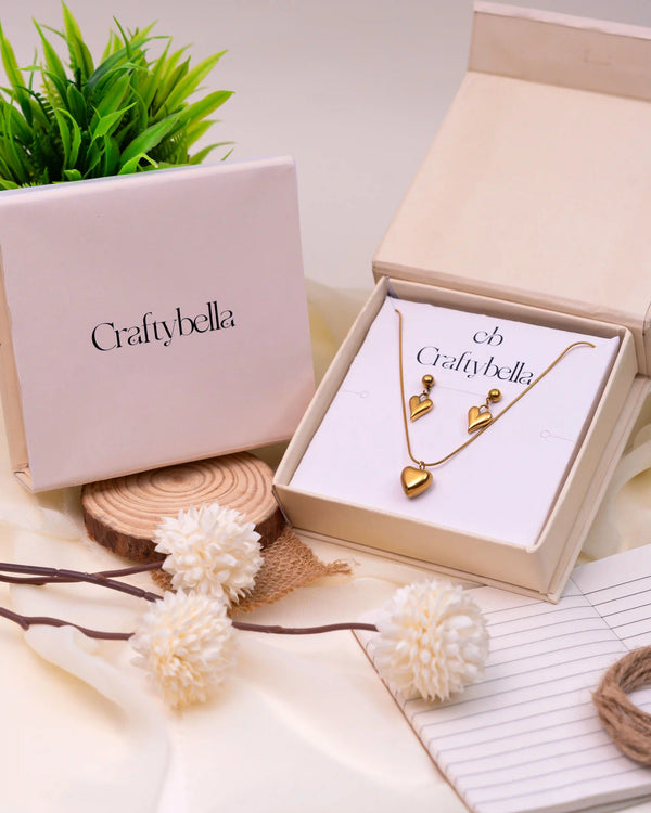 Golden Glow Heart Necklace & Earrings Gift Hamper