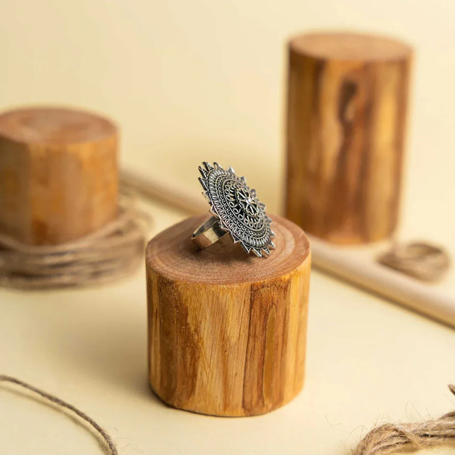 Antique Majesty Adjustable Ring - Craftybella