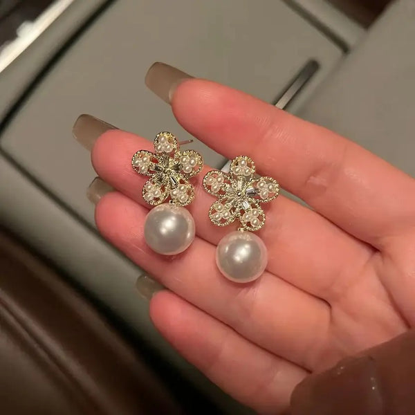 Beautiful Flower with Korean Pearl