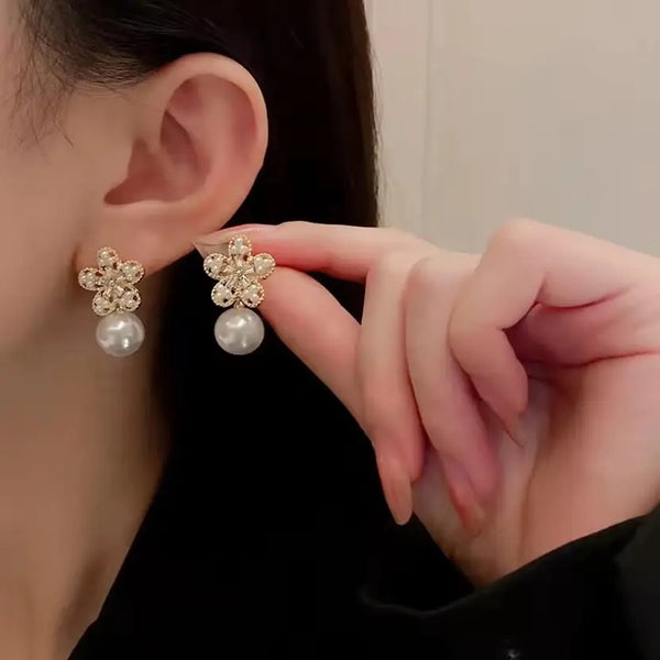 Beautiful Flower with Korean Pearl