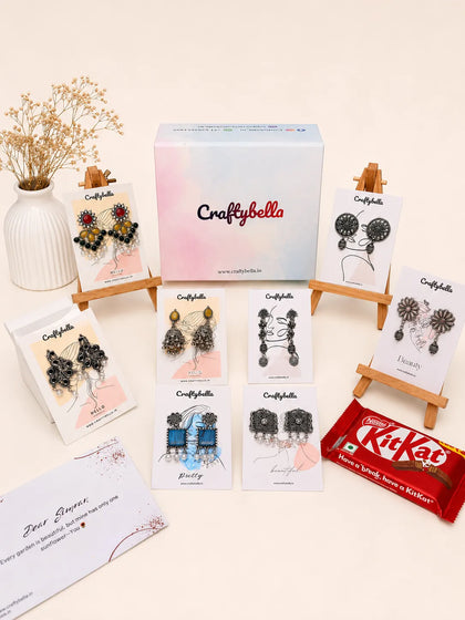 Set of 8 Heritage Earring Box with free Personalised card and Chocolate