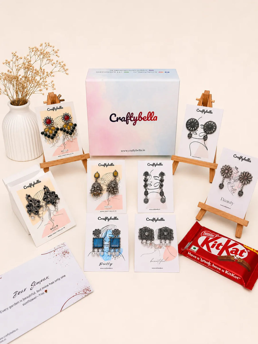 Set of 8 Heritage Earring Box with free Personalised card and Chocolate