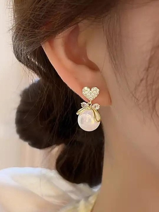 Bow Heart With White Pearl Earring