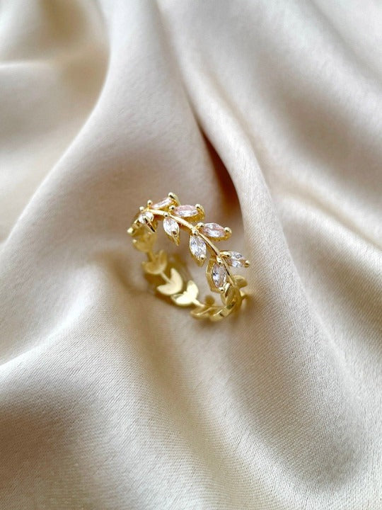 Leafy Luxe Ring - Adjustable