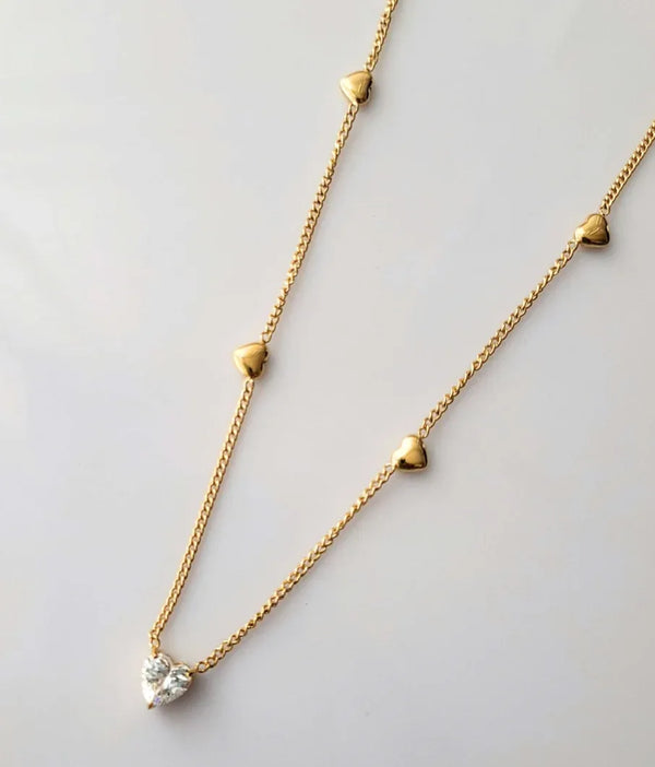 Amoura – Dainty Gold Heart Chain with Solitaire Drop